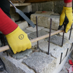 Poser des Pierres de Parement sur un Mur en Béton pour une Esthétique Rustique Grande-Synthe